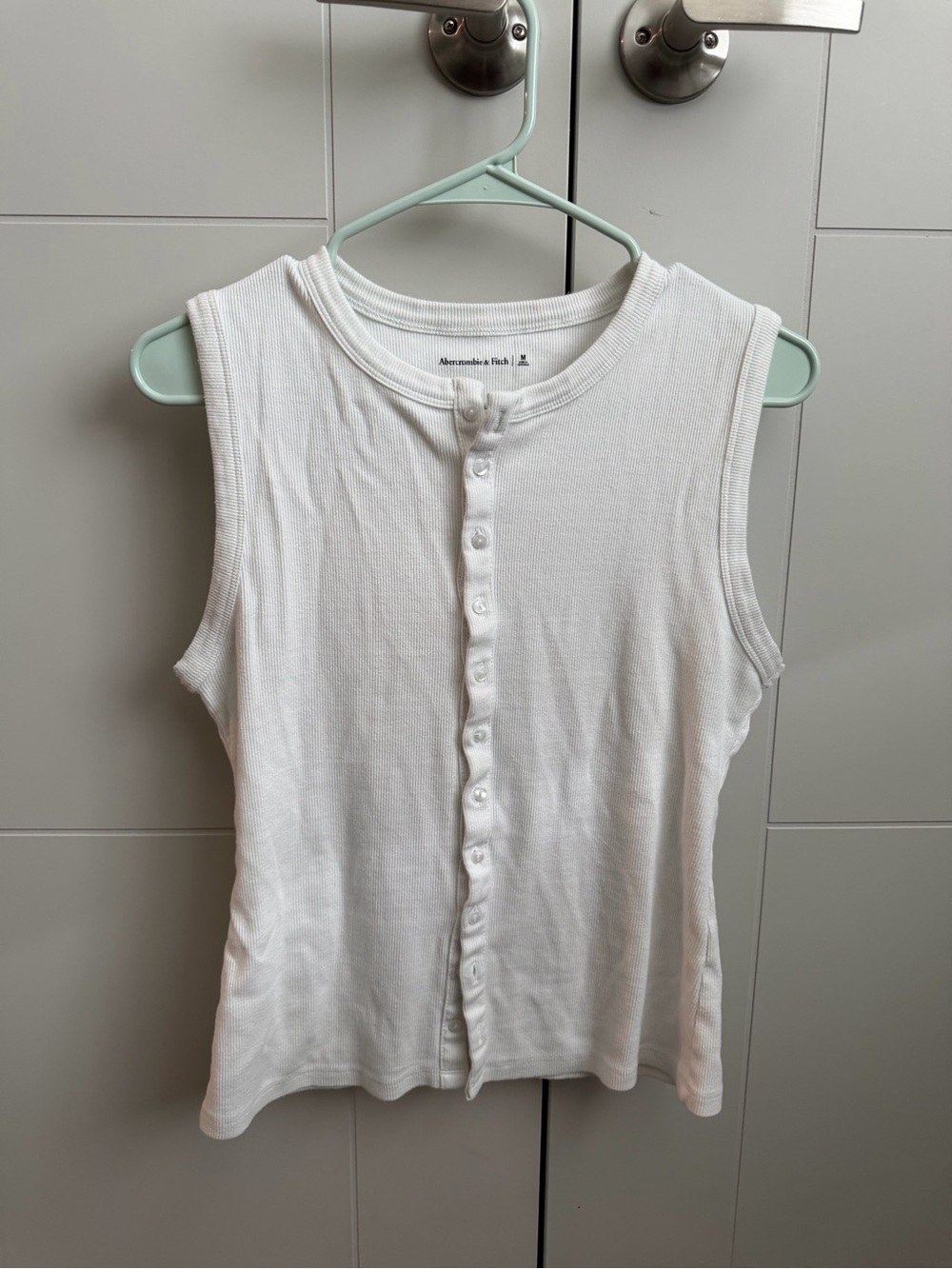 Abercrombie & Fitch button up tank